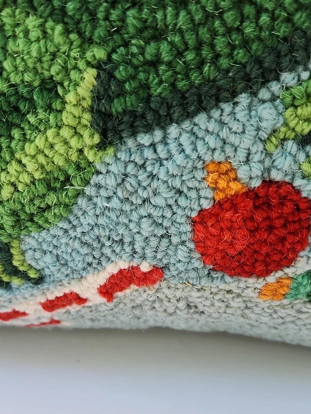 NWT CHRISTMAS TRADITIONS ALLIGATOR THEME WOOL HOOKED THROW PILLOW